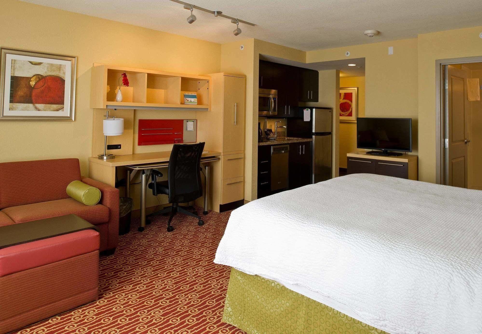 Towneplace Suites By Marriott Thunder Bay Exterior photo